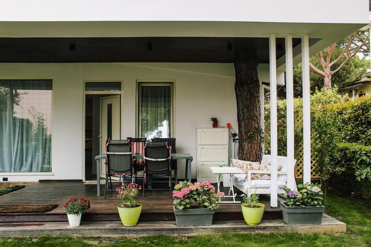 Ivy Lalzi Bay Beach House Durrës Exteriör bild