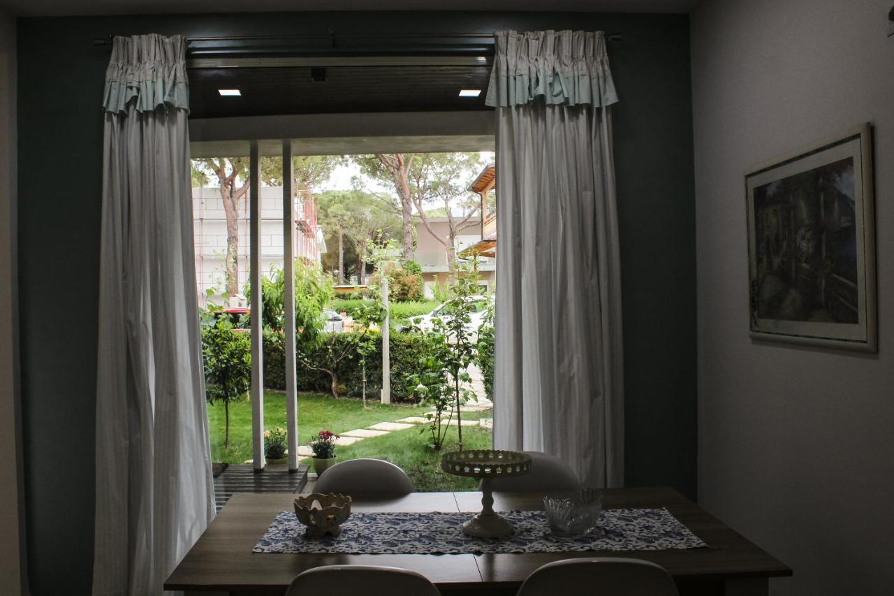 Ivy Lalzi Bay Beach House Durrës Exteriör bild